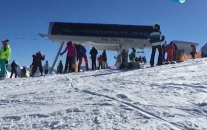 Зимните курорти са пълни с туристи